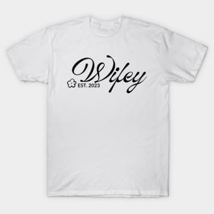 Floral Wifey 2023 T-Shirt